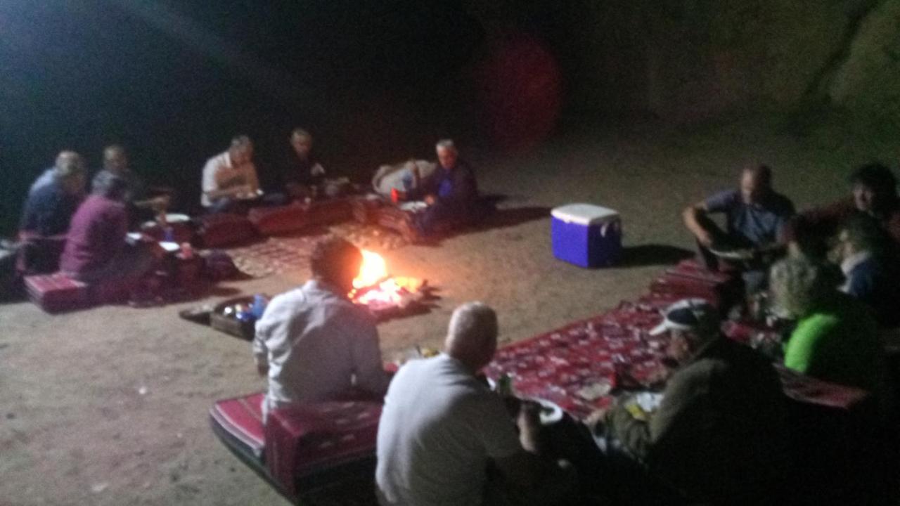 Wonderful Friends House Hotel Wadi Musa Exterior photo