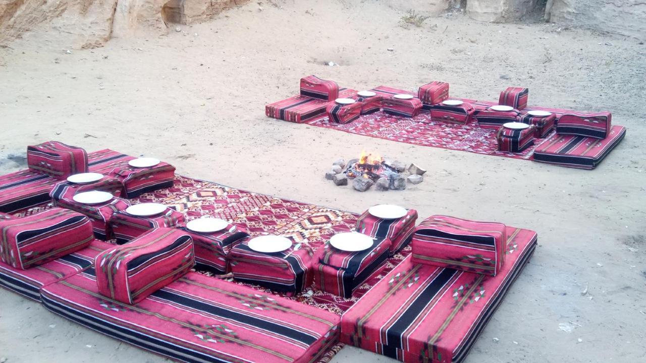 Wonderful Friends House Hotel Wadi Musa Exterior photo