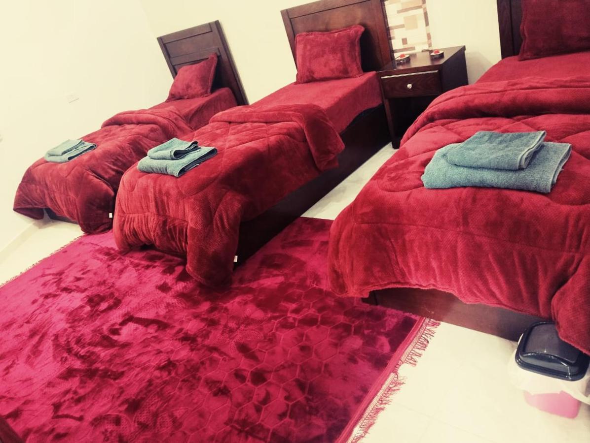 Wonderful Friends House Hotel Wadi Musa Exterior photo