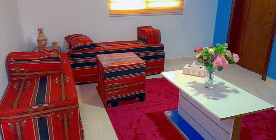 Wonderful Friends House Hotel Wadi Musa Exterior photo