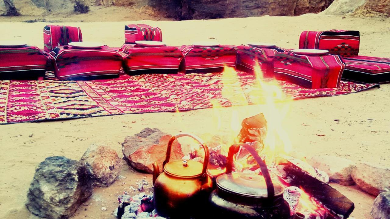 Wonderful Friends House Hotel Wadi Musa Exterior photo
