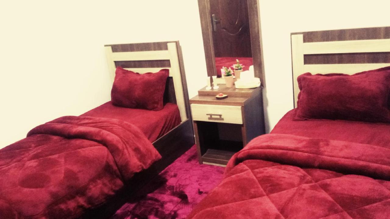 Wonderful Friends House Hotel Wadi Musa Exterior photo