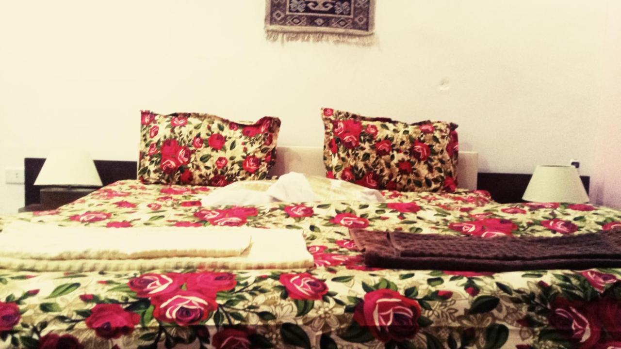 Wonderful Friends House Hotel Wadi Musa Exterior photo