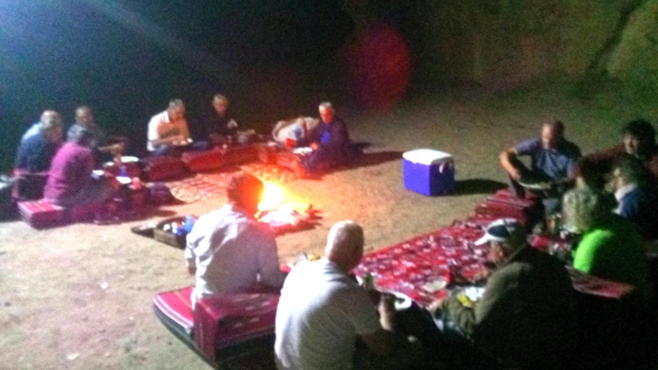 Wonderful Friends House Hotel Wadi Musa Exterior photo
