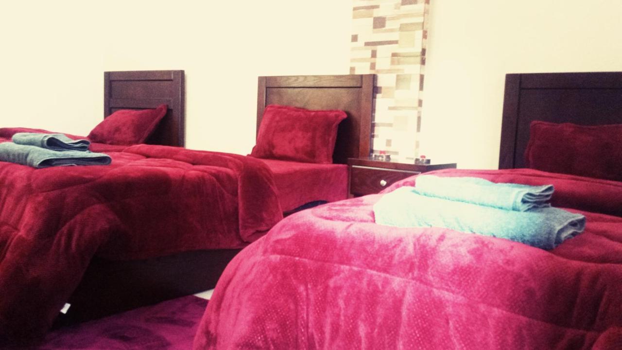 Wonderful Friends House Hotel Wadi Musa Exterior photo