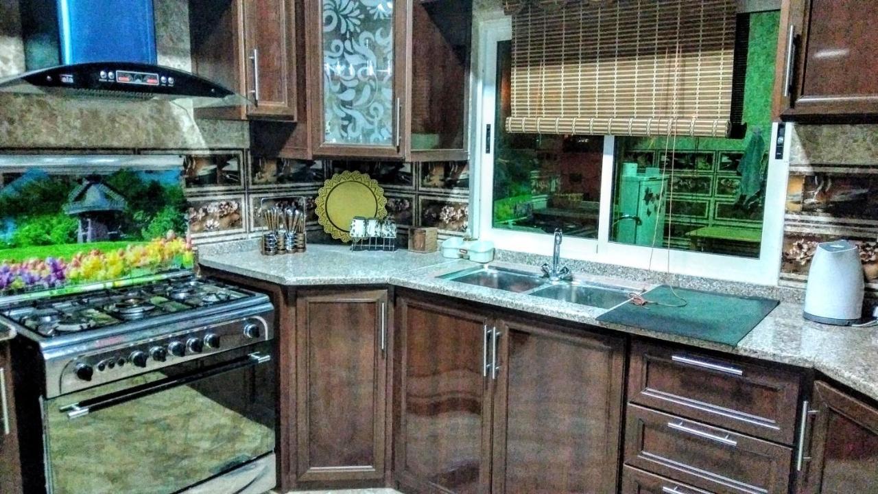 Wonderful Friends House Hotel Wadi Musa Exterior photo